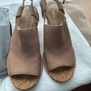 Clarks Women's Tan Sandals